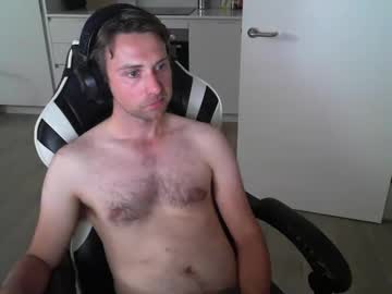 Bigbrit_25 Chaturbate stream image from June 28, 2025