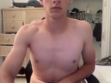 Bluskyzz Chaturbate stream image from June 29, 2025