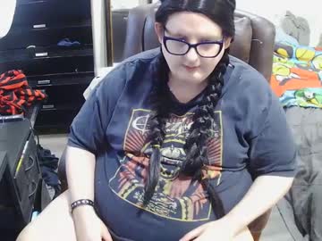 Lilshysissy82 Chaturbate stream image from June 29, 2025