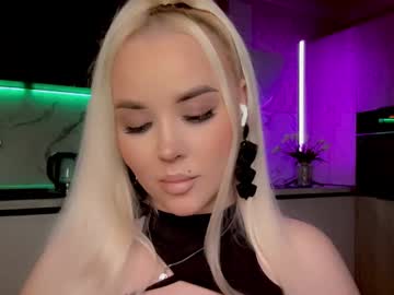 Blond_Diamond Chaturbate stream image from June 29, 2025