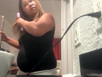 Mamasan304 Chaturbate stream image from June 29, 2025