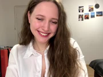 Shirley1ross Chaturbate stream image from June 29, 2025