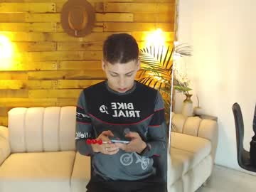 Angeloox_ Chaturbate stream image from June 29, 2025