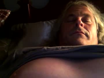 Uptimeb4downtime Chaturbate stream image from June 29, 2025