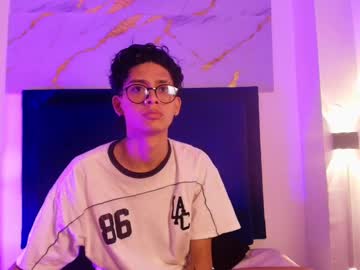 Massimo_Alessandro Chaturbate stream image from June 29, 2025