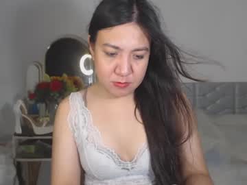 Stellahugets Chaturbate stream image from June 29, 2025