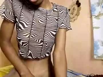 Loujah Chaturbate stream image from June 29, 2025