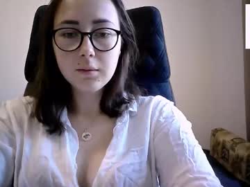 Sashadesire Chaturbate stream image from June 29, 2025