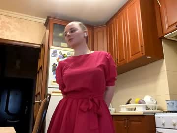 Maureenhellums Chaturbate stream image from June 29, 2025