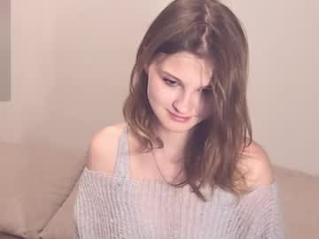 Linabunnys Chaturbate stream image from June 29, 2025