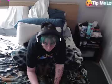Alicequ1nn Chaturbate stream image from June 29, 2025
