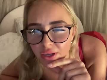 Bbybreex Chaturbate stream image from June 29, 2025
