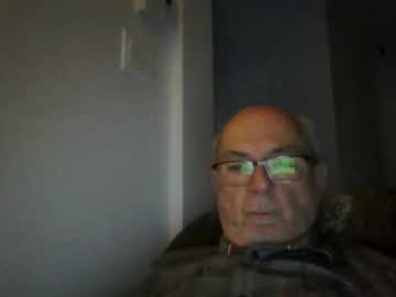 Bernard1102 Chaturbate stream image from June 30, 2025