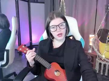 Cathybarnes Chaturbate stream image from June 30, 2025
