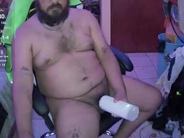 Kyledonovvan Chaturbate stream image from June 30, 2025