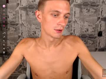 Oliverfresh Chaturbate stream image from June 30, 2025
