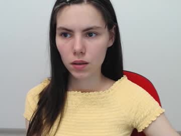 Ameliereve stream image from June 30, 2025