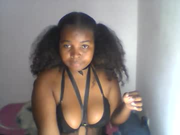 Claudiasexy777 Chaturbate stream image from June 30, 2025