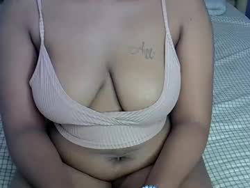 Loveydivah Chaturbate stream image from June 30, 2025