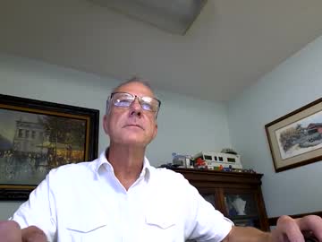 Justadad4u Chaturbate stream image from June 30, 2025