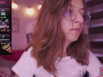 Milly_Kenner Chaturbate stream image from June 30, 2025