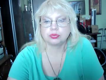 Beverlyqcynia stream image from June 30, 2025
