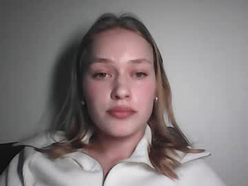 Nuvyaa Chaturbate stream image from June 30, 2025