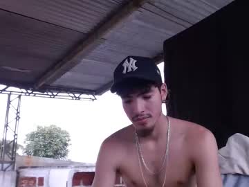 Fundraisingformycollege Chaturbate stream image from June 30, 2025