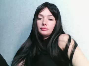 Ravynx Chaturbate stream image from June 30, 2025