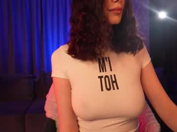 Sophia_Lean Chaturbate stream image from June 30, 2025