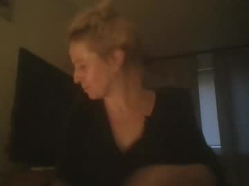 Marrygorund Chaturbate stream image from July 01, 2025