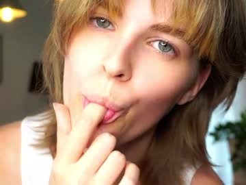 Shelleyharn Chaturbate stream image from July 01, 2025