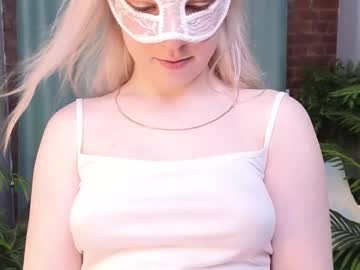 Dione_Ocean Chaturbate stream image from July 01, 2025