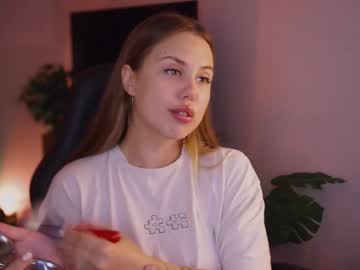 Miarid Chaturbate stream image from July 01, 2025