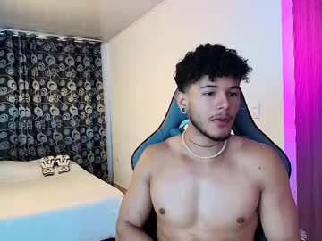 Pertty_Ken_Boy Chaturbate stream image from July 01, 2025