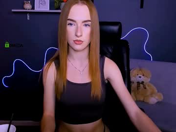 Doll_Vey Chaturbate stream image from July 01, 2025