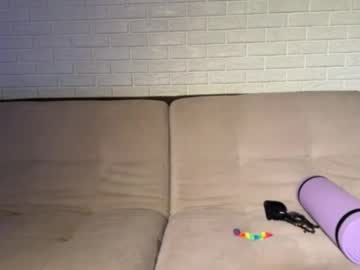 Blondyangelll Chaturbate stream image from July 01, 2025