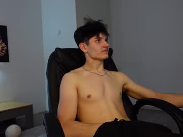 Eric_Poston Chaturbate stream image from July 01, 2025