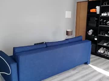 Latino23bom Chaturbate stream image from July 01, 2025
