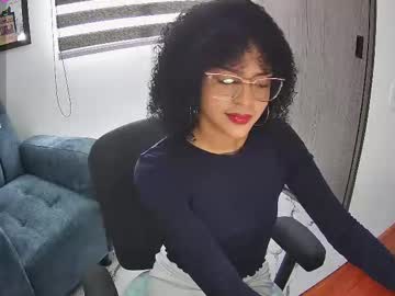 Abby_Luuu Chaturbate stream image from July 01, 2025