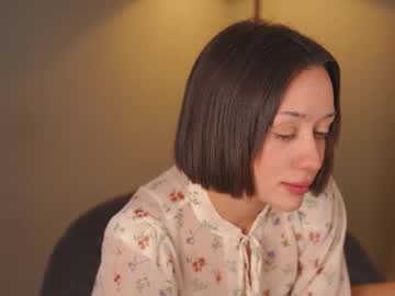 Amelizzi Chaturbate stream image from July 01, 2025