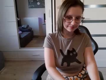 Elianahoney Chaturbate stream image from July 01, 2025