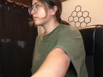 Emma__Bell_ Chaturbate stream image from July 01, 2025