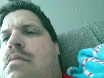 Handsomedaddy198923 Chaturbate stream image from July 01, 2025