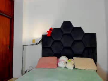Annie_Dreams69 Chaturbate stream image from July 01, 2025