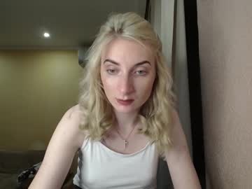 Lunalicksy Chaturbate stream image from July 01, 2025