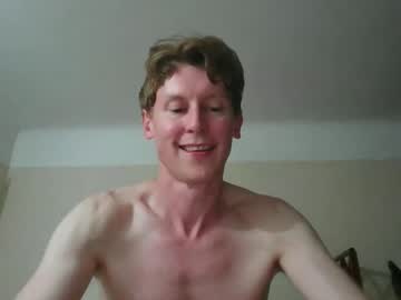 Adam939393 Chaturbate stream image from July 01, 2025