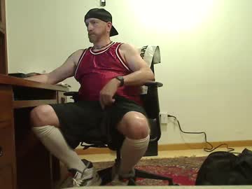 Hockeybud Chaturbate stream image from July 01, 2025
