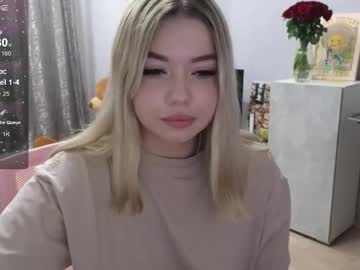 Maymallorie Chaturbate stream image from July 01, 2025