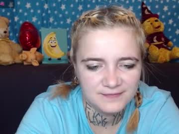 Mustardgirl Chaturbate stream image from July 01, 2025